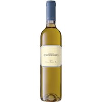 Der Malvasia Tenuta Capofaro Salina von Tasca d'Almerita hat seine Heimat auf der kleinen Äolischen Isola di Salina und präsentiert sich von der Sonne verwöhnt in einer leuchtend goldenen Farbe. Hoch konzentrierte Aromen von Apfel und Pfirsich