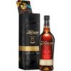 Samtig und tief im Aroma umschmeichelt der 23 Jahre alte Ron Zacapa Centenario den Gaumen. Der meistverkaufte Rum Guatemalas ist im positiven Sinne des Wortes ein geschmackliches Schwergewicht. Während der Lagerung in ehemaligen Bourbon- und Sherryfässern bildet er intensive Aromen von Vanille