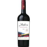 Am Fuße der Anden macht das Haus Baron Philippe de Rothschild seine sehr authentischen chilenischen Weine. Der Cabernet Sauvignon ist zugleich kraftvoll und elegant. Sein Duft ist rebsortentypisch mit Noten von Cassis und helleren roten Früchten