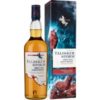 Talisker ist die älteste Destillerie auf der Insel Skye. Der Whisky ist berühmt für seine kräftigen rauchigen und erdigen Aromen. Der Einfluss des Meeres ist hier unverkennbar: Beeren