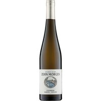 Am Gaumen kleidet der Wein den Mund mit einer wohlig reifen Frucht aus. Der Steinberg ist ein Schmeichler