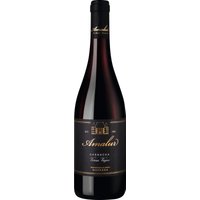 Garnacha - auch bekannt als Grenache oder Cannonau - bietet immer eine Fülle an satt-fruchtigen Aromen. Wenn die mediterrane Traube dann auch noch von alten Reben stammt