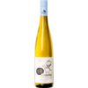 Der Grüner Veltliner vom ökologisch und biologisch arbeitenden Weingut Gruber Röschitz verdankt seine präsente Mineralität und Säurestruktur dem kühlen Klima und dem kargen Urgesteinsboden des nördlichen Weinviertels bei Röschitz in Österreich. Gemeinsam mit den Aromen von Birne und Apfel