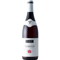Der Georges Duboeuf Morgon aus dem Jahrgang 2019 zeigt sich in tiefem Granatrot. Die Nase ist intensiv und vielschichtig mit Aromen von roten Beeren