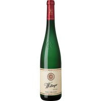 Mehr Mineraltiät geht kaum: Der Wiltinger Riesling wächst auf Grauschieferböden mit hohem Anteil an Vulkangestein. Schon im leicht rauchigen und pfeffrigen Duft ist das zu spüren