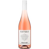 100 % Merlot - 100 % Genuss: Dieser Rosé aus der beliebten Blattgold-Linie präsentiert die fruchtige Rebsorte auf die allerfeinste Art und Weise. Ausgesuchtes