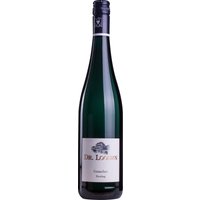 Ein Ortswein mit besonderer Adresse: Die Trauben für diesen eleganten Weißwein stammen aus der VDP Große Lage Graacher Himmelreich. Die Rebstöcke sind mit 25 Jahren aber im Vergleich zu den 100 Jahre alten Reben für das Große Gewächs noch recht jung. Daher vermarktet das Weingut Dr. Loosen diesen Riesling nur als Ortswein. So erhält man einen fulminanten Riesling - aromatisch