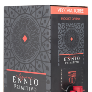 Edizione Ennio Primitivo als Bag-in-Box. Der Chef-Weinmacher von Vecchia Torre in Apulien hat seinen ganz persönlichen Primitivo kreiert: kräftig
