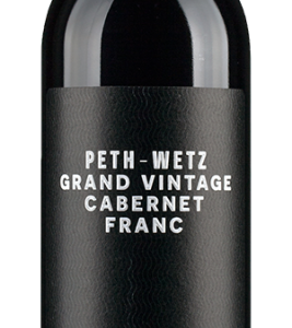 Ein reinsortiger Cabernet Franc? In Rheinhessen würde man diesen Rotwein sicher nicht vermuten – vor allem nicht in dieser atemberaubend kraftvollen Ausführung.