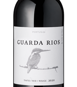 Mit einem sensationellen Preis-Genuss-Verhältnis kommt dieser Rotwein aus dem Alentejo daher und begeistert mit einer ungewöhnlichen Rebsorten-Cuvée.