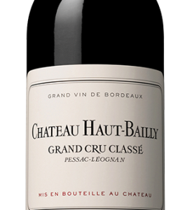 Der Jahrgang 2018 von Château Haut-Bailly besticht mit Kraft und Eleganz gleichermaßen. Die wichtigen Kritiker adeln ihn mit über 95 Punkten.