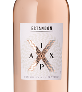 Die roten Rebsorten Cinsault und Grenache sind die gelungene Basis für diese verführerische Rosé-Cuvée aus der Prestige-Appellation Coteaux d’Aix-en-Provence.