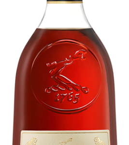Dieser Blend aus einem der ältesten und renommiertesten Cognac-Häuser besticht seit seiner Erstveröffentlichung durch seine Konstanz in Aromatik und Eleganz.