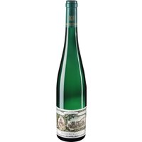 Die Reben für den Abtsberg Riesling Kabinett Große Lage wachsen auf einem der ältesten Rebflächen des Weinguts Maximin Grünhaus. Der Abtsberg ist mit blauem Schiefer bedeckt und speichert viel Wasser