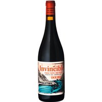 Invincible – unbesiegbar – heißt diese portugiesische Cuvée aus den autochthonen Rebsorten Touriga Nacional und Touriga Franca. Zusammen mit Tinta Roriz (Tempranillo)