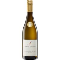 Der Sauvignon Blanc Kabinett von Siegbert Bimmerle aus dem Jahrgang 2022 besticht durch filigrane Aromen von Gras