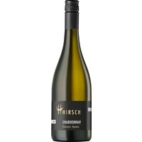 Für den Hirsch Chardonnay Edition Junior aus dem Jahrgang 2023 von Christian Hirsch zeigt sich ein elegantes Bouquet mit klarer reifer Frucht von Aprikosen und einem Hauch von Williams-Christ-Birne. Der Weißwein aus Württemberg beeindruckt durch seine verspielte Struktur und dezente Vibration im Geschmack. Malzige und getreidige Aromen spielen harmonisch zusammen und bieten eine bemerkenswerte Tiefe. Die frischen Noten passen hervorragend zu leichten Gerichten wie gegrilltem Fisch oder Spargel. Christian Hirsch beweist mit diesem Chardonnay aus Deutschland sein Talent in der Weinherstellung.