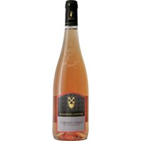 Der Cabernet d'Anjou Rosé liegt zartrosa schimmernd im Glas und verströmt einen herrlich verführerischen Duft von Waldhimbeere und reifer Erdbeere. Auch am Gaumen zeigen sich die roten Beeren von ihrer besten Seite