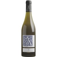 Der Chardonnay von Aussières wird nur auf einigen wenigen Hektar Rebfläche erzeugt. Er zeigt schöne Harmonie und frische Frucht. Aussières Blanc wird nicht im Holzfass ausgebaut