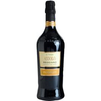 Dieser Rotwein stammt aus den Weinbergen von Tenuta und Quercioli in der Provinz Emilia-Romagna. Hier produziert die Familie Medici Jahr für Jahr dank einer strengen Kontrolle einen der besten Lambruscos. Dieser Secco aus Ancellotta- und Lambrusco-Salamino-Trauben besticht durch seine rubinrote Farbe