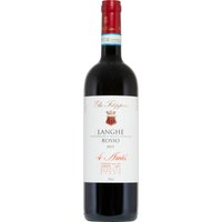 Mit einem kräftigen Rubinrot und Zwetschgenton im Glas präsentiert sich der Elio Filippino Langhe Rosso 4 Amis aus dem Jahr 2020. Das Bukett verführt mit fruchtigen Duftnoten und einer Prise Paprika. Am Gaumen entfaltet er eine beeindruckende und langanhaltende Intensität. Dieser Rotwein aus dem Piemont vereint die Rebsorten Nebbiolo und Barbera