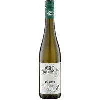 Der „Für mich 100% Riesling“ von 2023 aus der Saale-Unstrut-Region zeigt eine charmante Seite mit Aromen von reifem Apfel