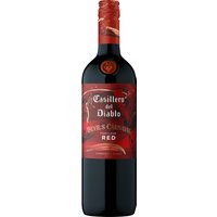 Der Casillero Del Diablo Devil's Carnaval Red aus dem Jahr 2022 präsentiert sich mit einer tiefen rubinroten Farbe im Glas. Dieser Wein entfaltet einen Duft von reifen Pflaumen