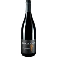 Der Dackermann Schwarzer Goliath Réserve aus Rheinhessen zeigt sich in tiefem Dunkelrot und besticht durch Aromen von Röstkaffee