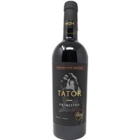 Ein tief rubinroter Primitivo