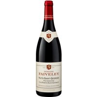 Domaine Faiveley Les Porêts St-Georges Nuits-Saint-Georges 1er Cru AOP zeigt eine bemerkenswerte Tiefe und Komplexität. In einem tiefen Rubinrot strahlt dieser 2022er Rotwein aus der Region Côte de Nuits in Burgund. Die Nase wird betört von reichen Aromen schwarzer Früchte