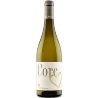 Montevetrano Core Bianco 2022 präsentiert sich in intensiver strohgelber Farbe. Die Cuvée aus Fiano und Greco entfaltet fruchtige Noten von Birne Williams