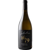 Der Selection 16/79 Chardonnay 2021 von Lourensford & Lanzerac Wines aus Südafrikas Western Cape repräsentiert herausragende Qualität. Einladende Zitrusaromen dominieren das Bouquet