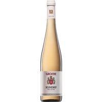 Der Groebe Spätburgunder Kundry Blanc de Noir des Jahrgangs 2023 aus Rheinhessen beeindruckt mit seiner strahlenden Farbe und komplexen Struktur. Der helle Wein mit leicht rötlichen Reflexen offenbart ein Bouquet