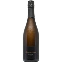 Der Cava Terra de Marca präsentiert sich als ein faszinierender Brut Nature aus der Region Cava in Spanien. Der Jahrgang 2017 besticht durch seine elegante Spritzigkeit und feinperlige Struktur. Die Aromen sind von grünen Äpfeln und Zitrusfrüchten geprägt