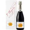 Der Veuve Clicquot Demi-Sec ist eine Hommage an den Geschmack des 19. Jahrhunderts. Er hat einen höheren Chardonnay-Anteil als der Carte Jeaune und wird mit einer Dosage von 45g/l gefüllt. Dadurch erhält er seine feine Süße und ein besonders seidiges Mouthfeel