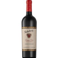 In einem temperamentvollen Rubinrot präsentiert sich der Nederburg Private Bin Two Centuries Cabernet Sauvignon im Glas. Der Duft von Veilchen