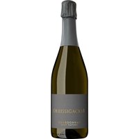 Vom rheinhessischen Weingut Dreissigacker stammt dieser erstklassige Jahrgangssekt aus 100 % Chardonnay. Hergestellt wurde er - wie in der Champagne - nach der Méthode Traditionnelle. Dabei ruht er zunächst neun Monate in Holzfässern auf der Vollhefe