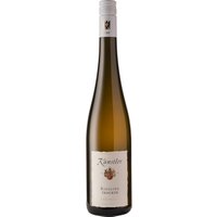 Die Rheingauer Rieslinge sind zumeist etwas kerniger und packender als ihre Pendants von der Mosel. Auch der Gutriesling vom Weingut Künstler präsentiert sich klassisch: Er schmeckt knackig frisch und duftet nach grünen Äpfeln