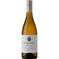 In einem strahlenden Gelb präsentiert sich der Tokara Private Collection Chardonnay im Glas und entfaltet ein herrlich frisches Bouquet. Aromen von reifer Zitronenschale und Limettenblüten werden gekonnt mit Noten von Ingwer und gerösteter Brioche kombiniert. Am Gaumen ist der Weißwein lebendig