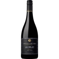 Der Lawson's Dry Hills Pinot Noir Reserve aus dem Jahr 2020 begeistert mit seiner tiefen Aromenvielfalt. Er stammt aus der bekannten Region Marlborough in Neuseeland