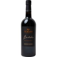 Dunkles Pflaumenrot im Glas und ein aromatisches Bouquet aus reifen Beeren