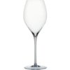 Die Spiegelau Sparkling Gläser sind ideal für jeden Sekt- und Champagnerliebhaber. Diese sorgfältig designten Gläser der Kristallglasfabrik Spiegelau GmbH unterstreichen die Aromen und den Charakter sprudelnder Getränke perfekt. Durch ihr durchdachtes Design wird jede Verkostung zu einem besonderen Erlebnis. Ideal für alle Anlässe