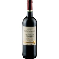 Das Château Bel Air La Perrière Bordeaux aus dem Jahr 2022 verführt mit saftig-eleganten Aromen. Kandierte rote Früchte und reife Pflaumen verschmelzen mit subtilen Anklängen von Fichtennadeln. Im Geschmack zeigt er sich harmonisch balanciert und lebendig. Die Entre-Deux-Mers Region bietet mit ihrer hügeligen Landschaft und fruchtbaren Böden ideale Bedingungen für diesen Rotwein. Besonders in der Appellation Entre-Deux-Mers AOP