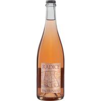 Mit dem Radice Lambrusco präsentiert die Cantina Paltrinieri einen wahrhaft besonderen Genuss. Der Lambrusco wird gleich einem Pet Nat hergestellt