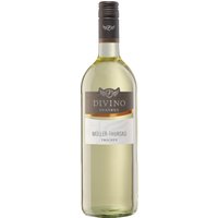 Der Divino Müller-Thurgau trocken aus Franken zeigt sich in der 1-Liter-Flasche mit einem kräftig-würzigen Duft von reifen Birnen