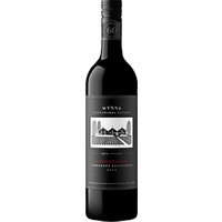 Das Wynns Cabernet Sauvignon Black Label aus dem Jahrgang 2019 erstrahlt in einem tiefen Purpurrot. Dieser Wein von Wynns Coonawarra Estate aus South Australia besticht durch sein reichhaltiges Aroma dunkler Früchte wie Cassis und Brombeere