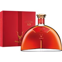 Im Cognac Chabasse XO vereint sich außergewöhnliche Reifezeit von 18 bis 20 Jahren in Limousin-Eichenfässern. Seine dunkle Bernsteinfarbe mit rotgoldenem Glanz spiegelt die Tiefe dieses edlen Cognacs wider. Das warmwürzige Bouquet erinnert an alten Portwein