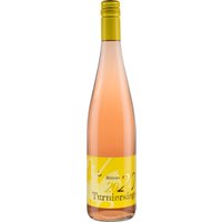 Der Ritters Turniersieger Rosé vom Weingut Ritter aus der Nahe zeigt im Jahrgang 2023 verführerische Erdbeeraromen