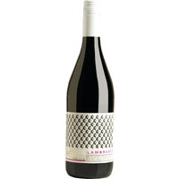 Violett schillerndes Rubinrot im Glas