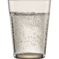 Das Zwiesel Wasserglas aus der Together-Serie vereint zeitlose Eleganz mit funktionalem Design. Seine klare Form und die angenehme Haptik machen es zum idealen Begleiter für jede Tafel. Durch die hochwertige Verarbeitung von Zwiesel Kristallglas kommen die Aromen von Wasser